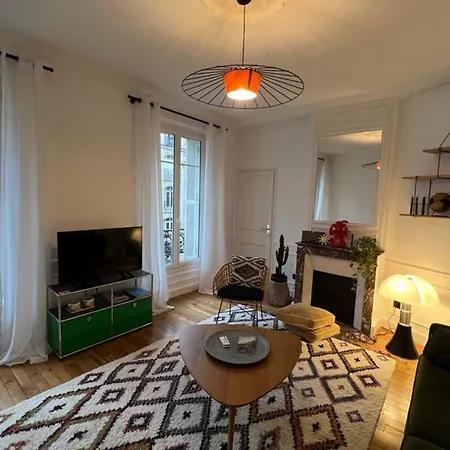 43 M In The Center Of Appartement Paris